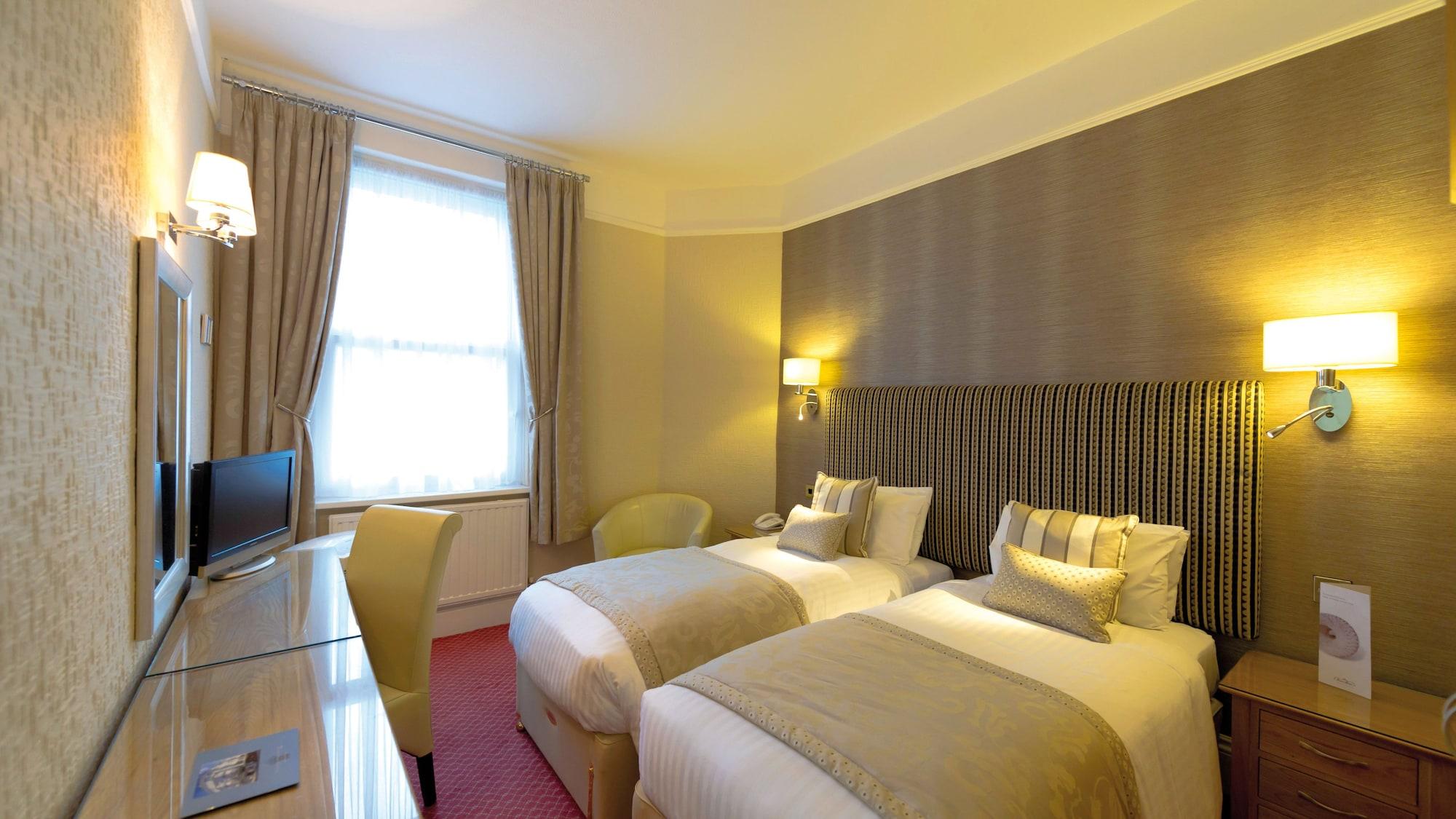 The Royal & Fortescue Hotel Barnstaple Eksteriør billede
